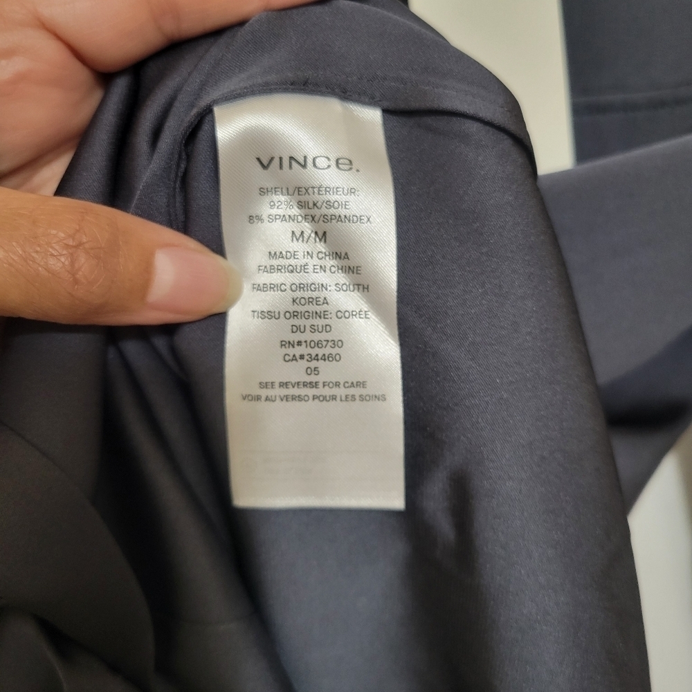 Vince NWT Long sleeve Button Front Silk blouse. - Picture 12 of 14